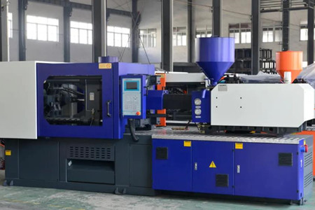 伺服節(jié)能精密注塑機多少錢一臺？至少3萬元以上！